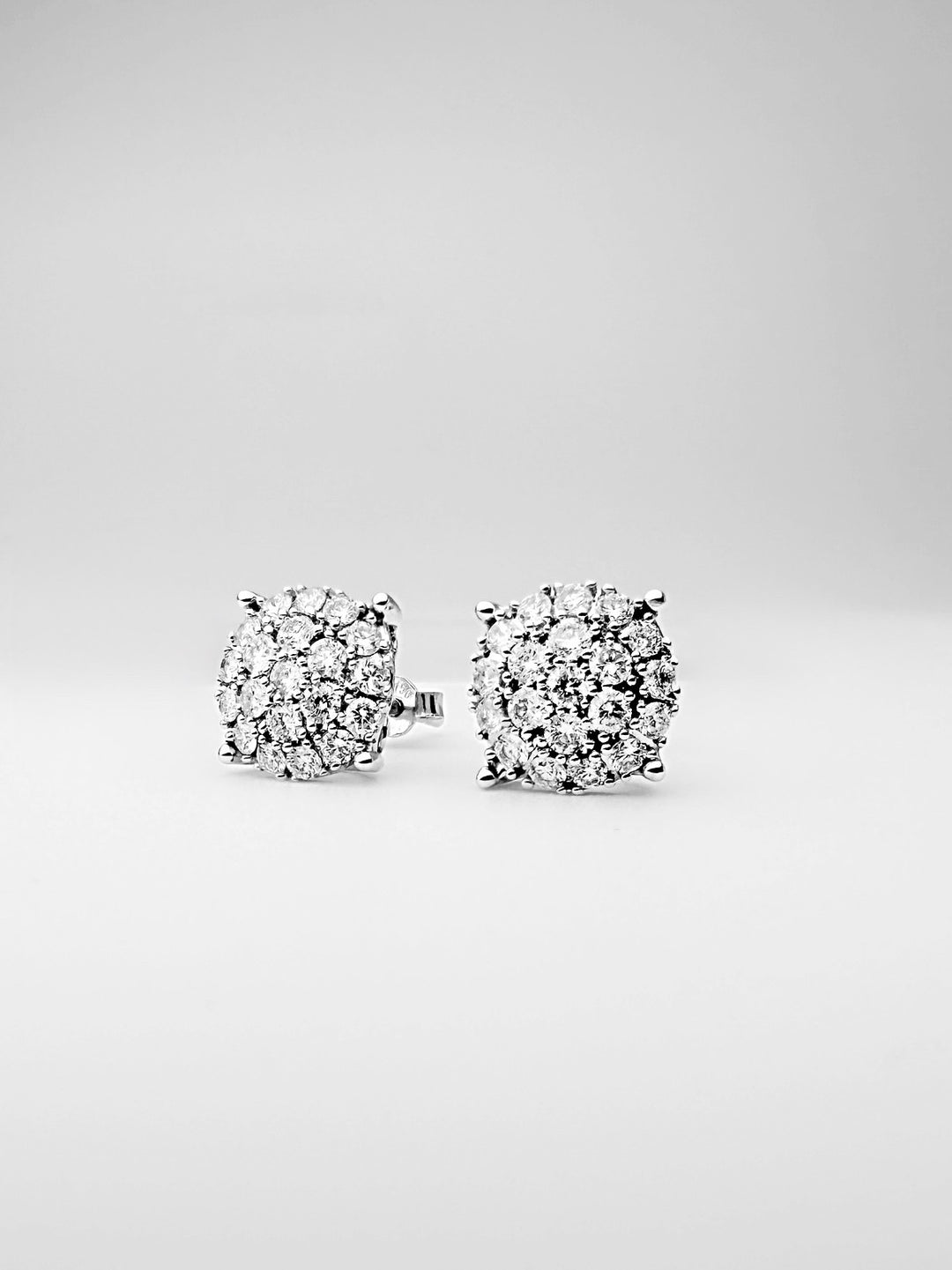 18K Solid Gold  Natural Diamond Cluster Stud Earrings 0.80ct4