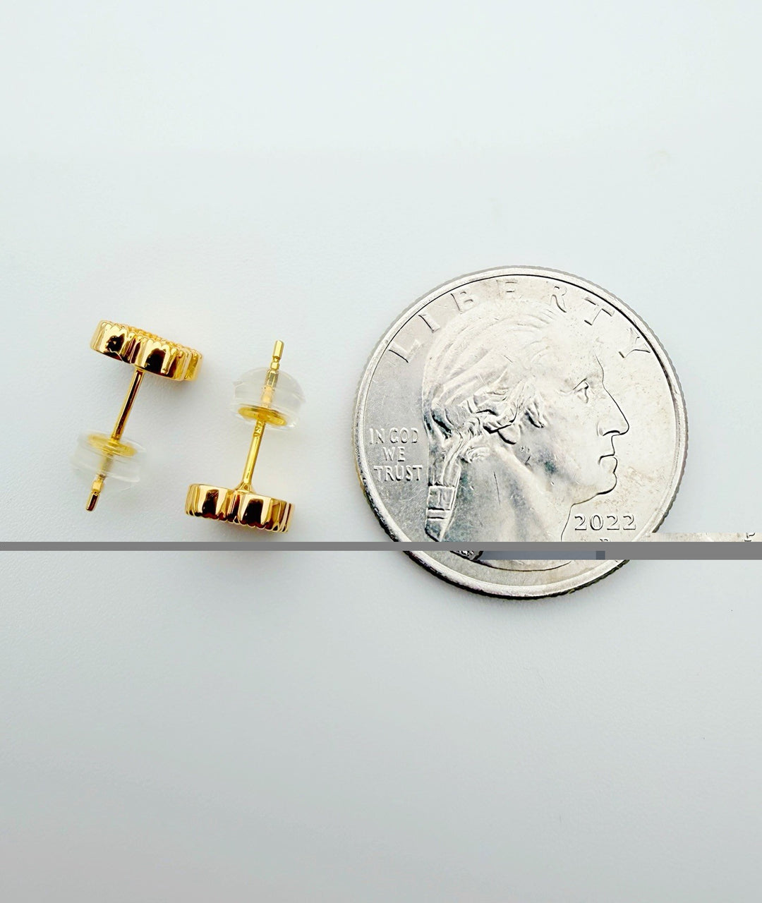 18K Solid Gold Clover Flower Stud Earrings | Minimalist Everyday Jewelry4