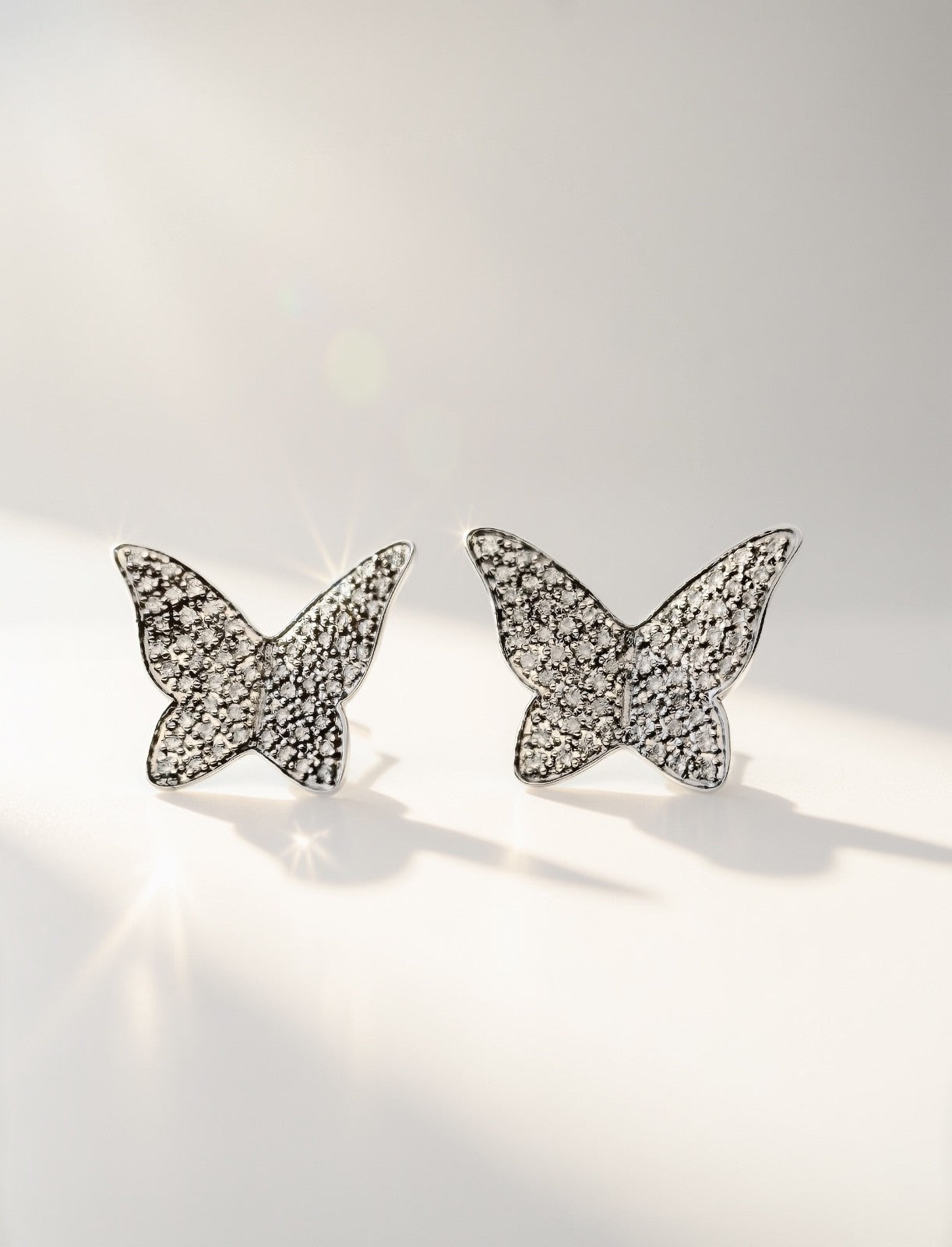 18K Solid Gold Butterfly Natural Diamond Stud Earrings 0.30 VS. Dainty0