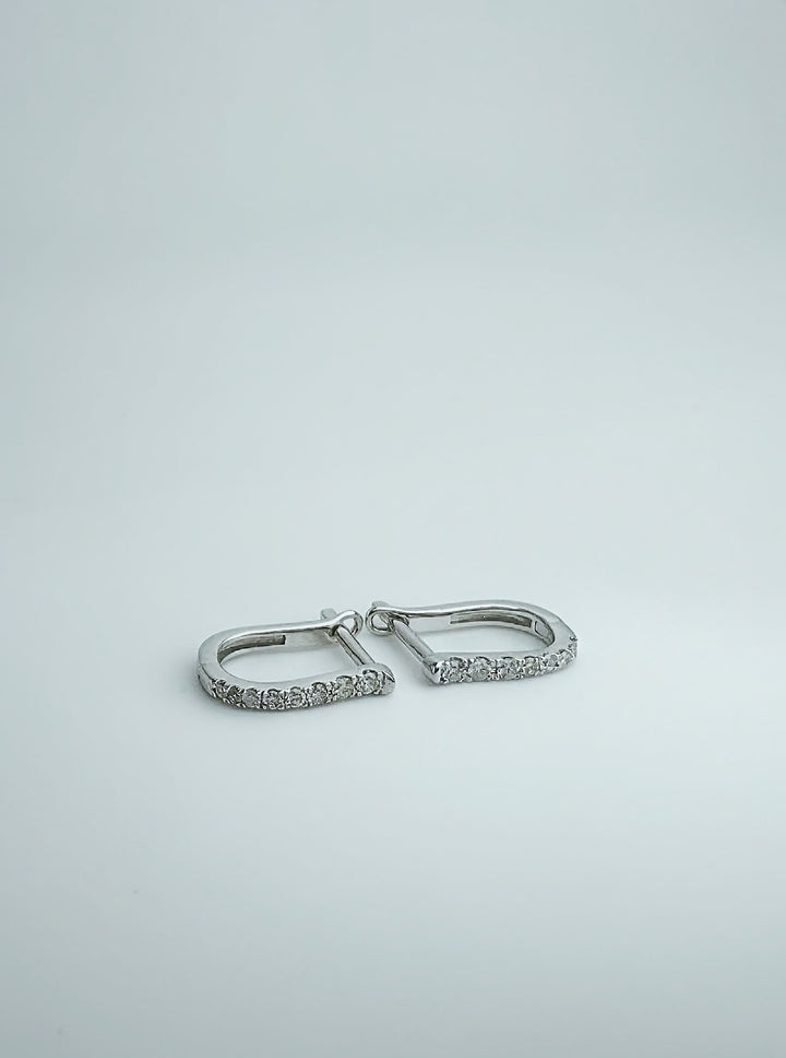 18K Solid Gold Natural  Diamond U Hoop Earrings VS Clarity Minimalist4