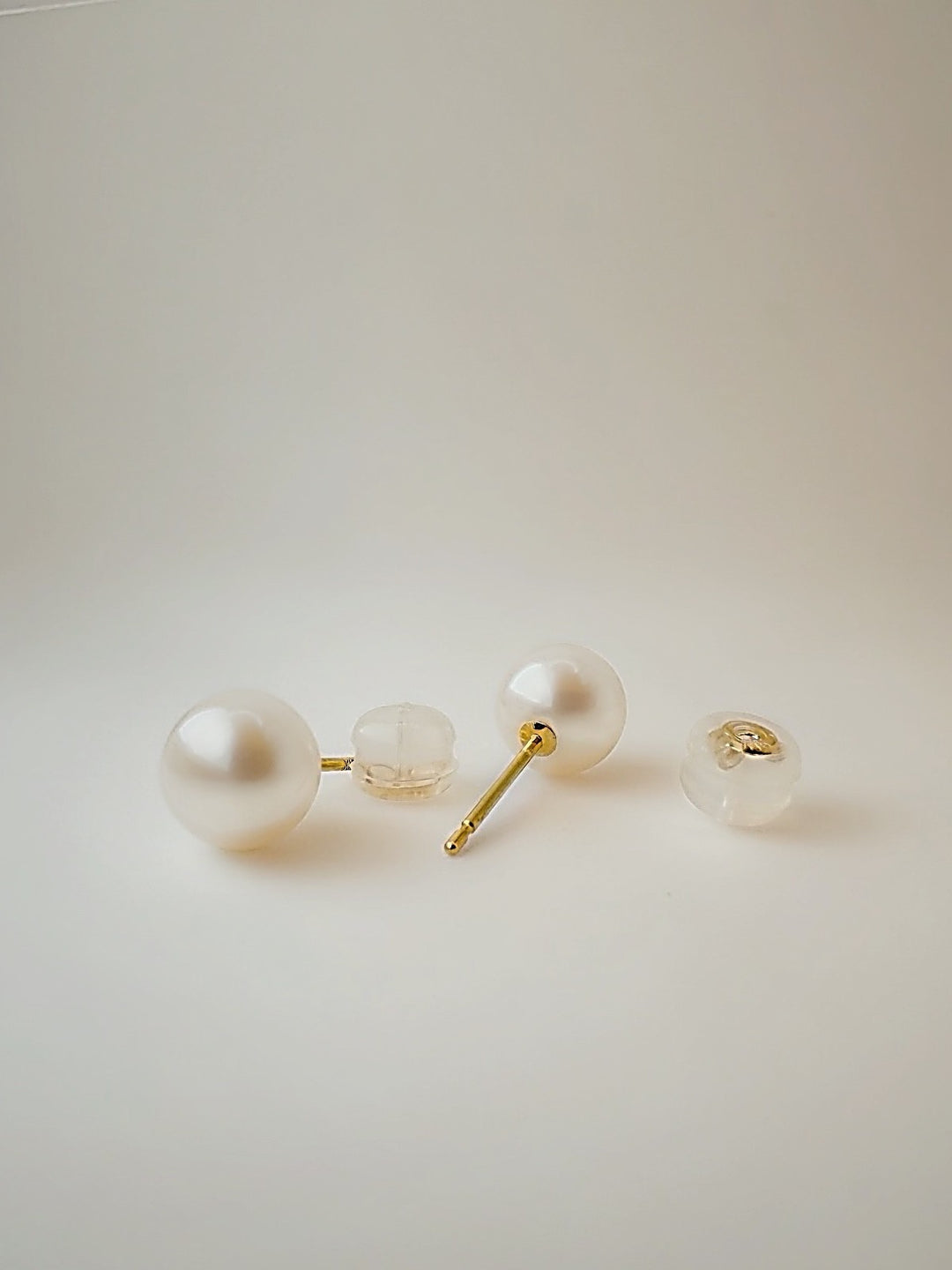 18K Solid Gold Akoya Pearl Stud Earrings (7mm)2