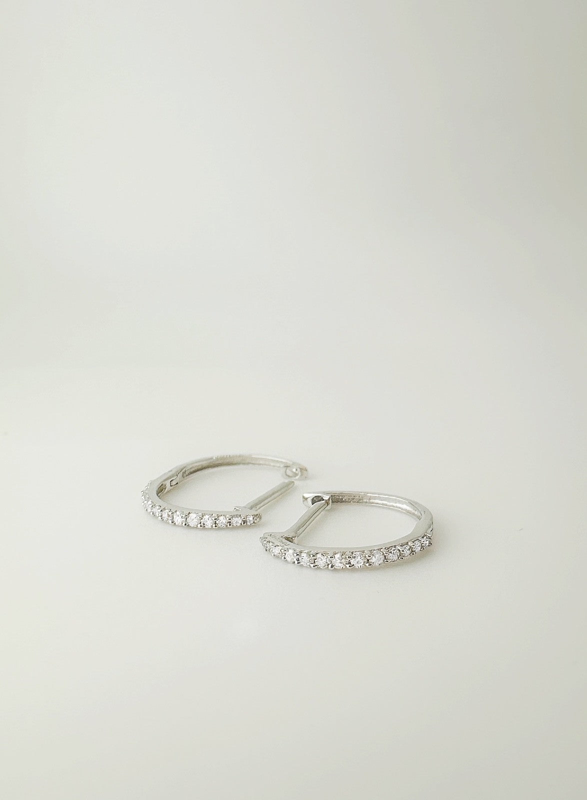 18K Solid Gold Diamond Hoop Earrings 12mm Huggies VS Natural White Gold0