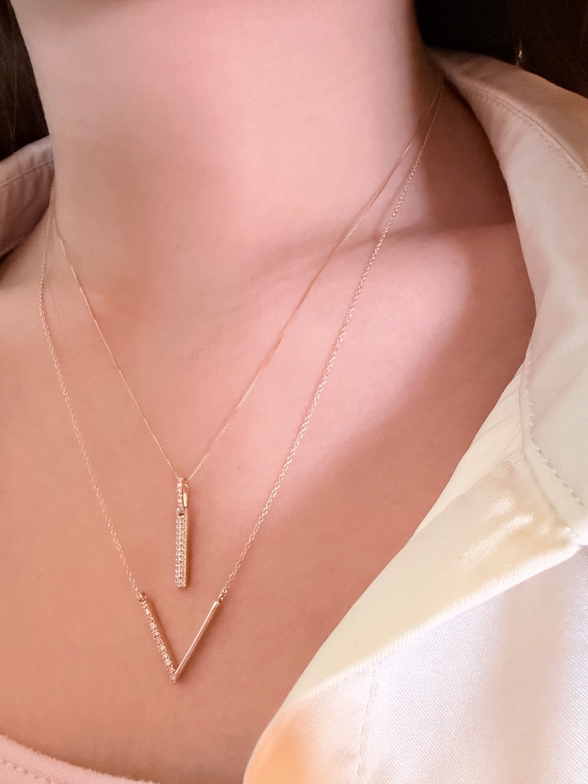 18K Solid Gold V Shape Diamond Necklace Women 0.08ct VS Natural Gift1