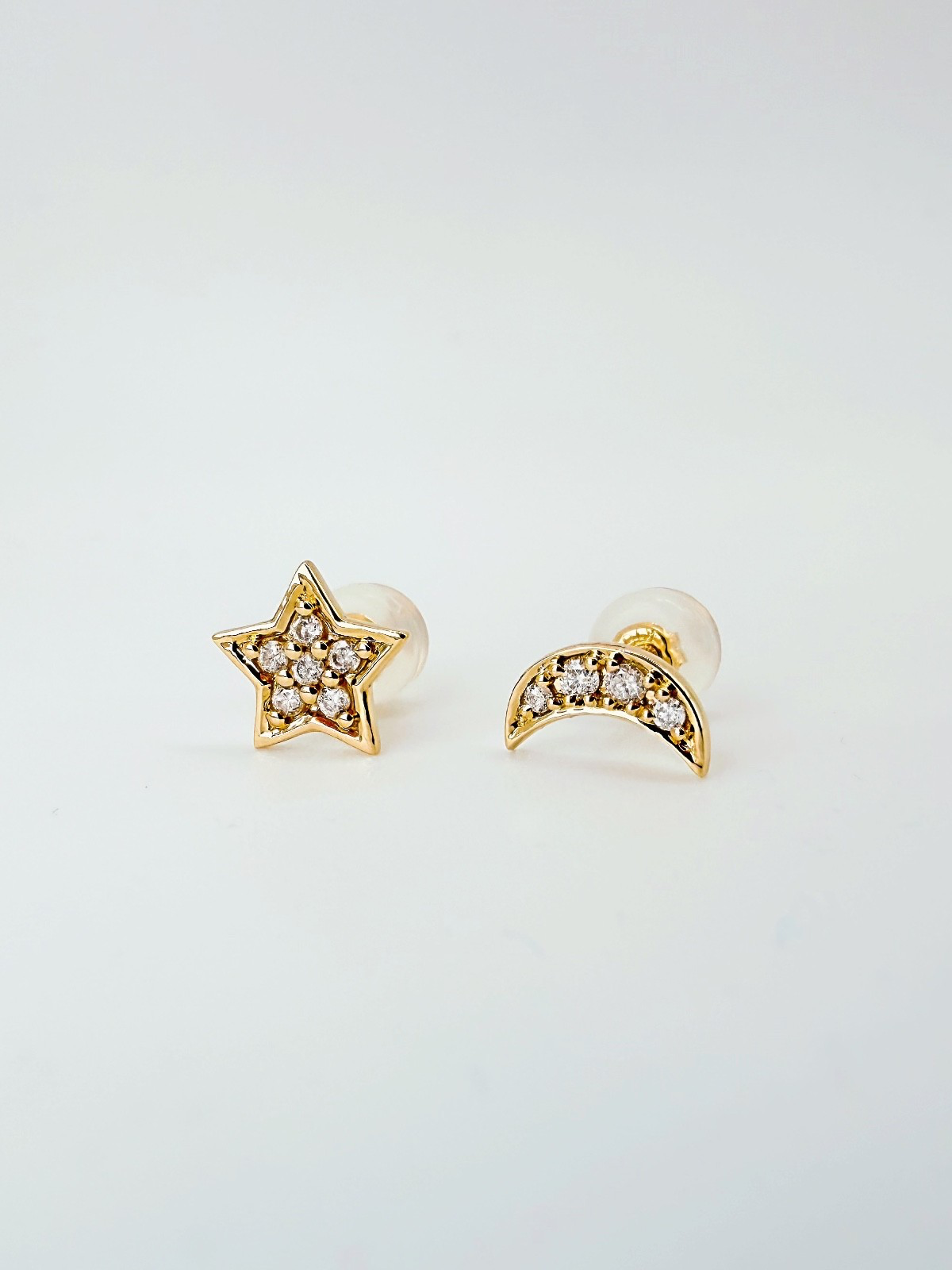 18K Solid Gold Moon and Star Diamond Stud Earrings | Natural  Diamonds0