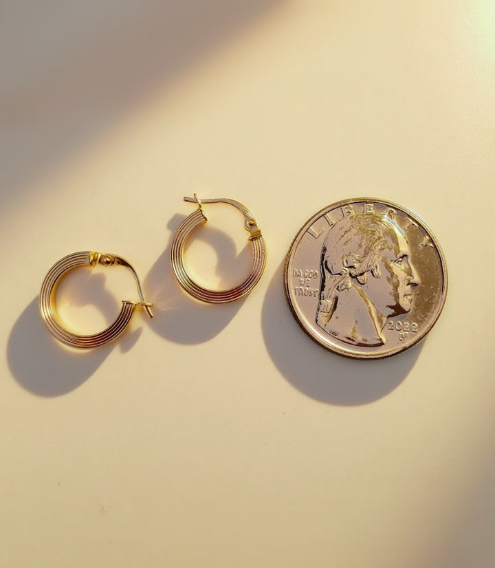 18K Solid Gold Hoop Earrings line Hoops 14mm Minimalist Everyday Gold Jewelry4