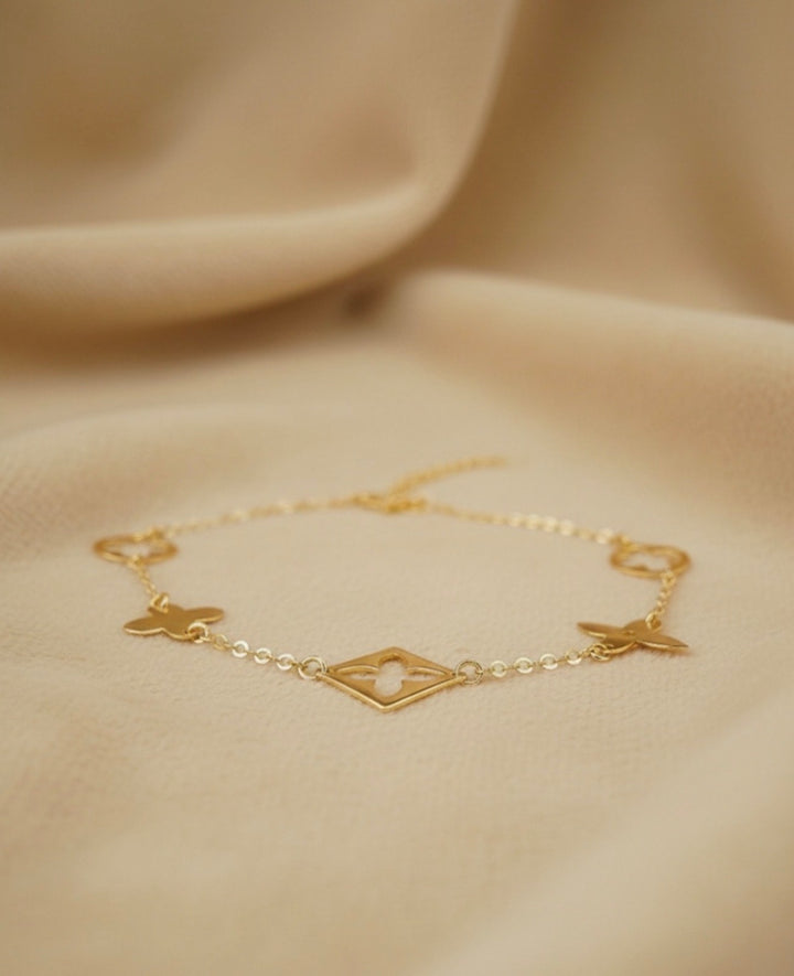 18K Solid Gold Blossom Design Flower Clover Bracelet1