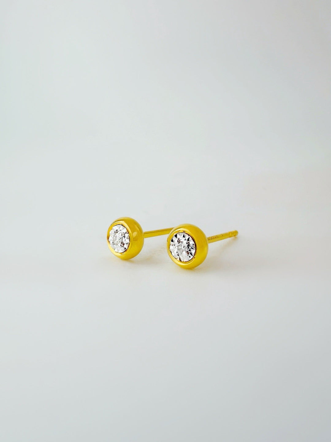 18K Solid Gold Bezel Diamond Stud Earrings 0.02ct Natural Dainty Gift4