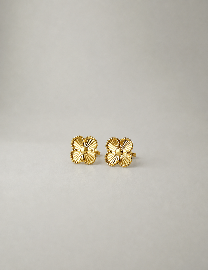 18K Solid Gold Flower Stud Earrings  10mm0