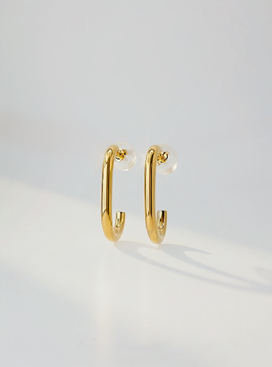18K Solid Gold Slim Curve Hoop Stud Earrings Polished Minimalist0