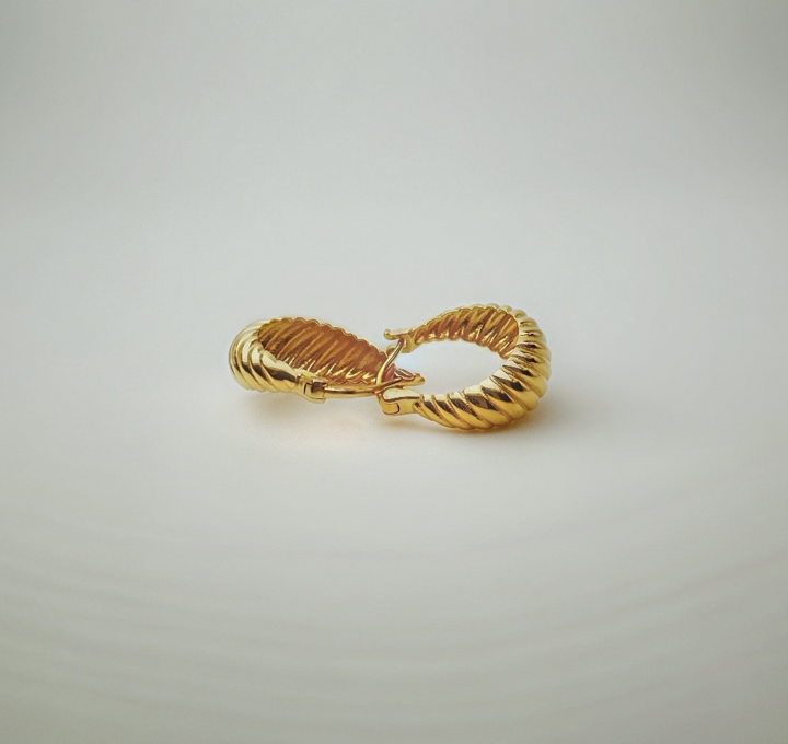 18K Solid Gold Hoop Earrings Croissant Design 14mm Real Gold Hoops Everyday3