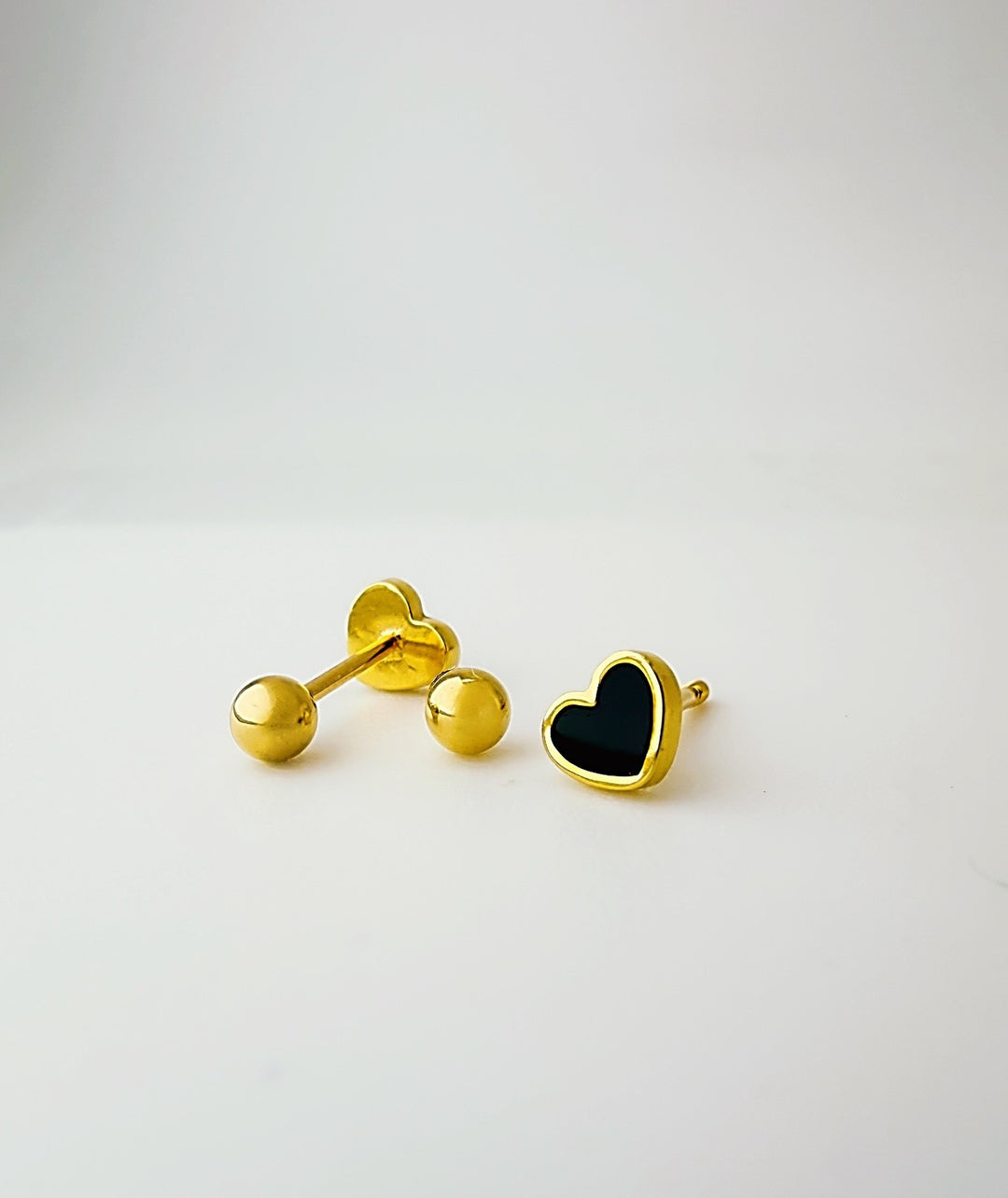 18K Solid Gold Heart Mini Stud Earrings 5mm Screw Back Real Gold 0.84g2