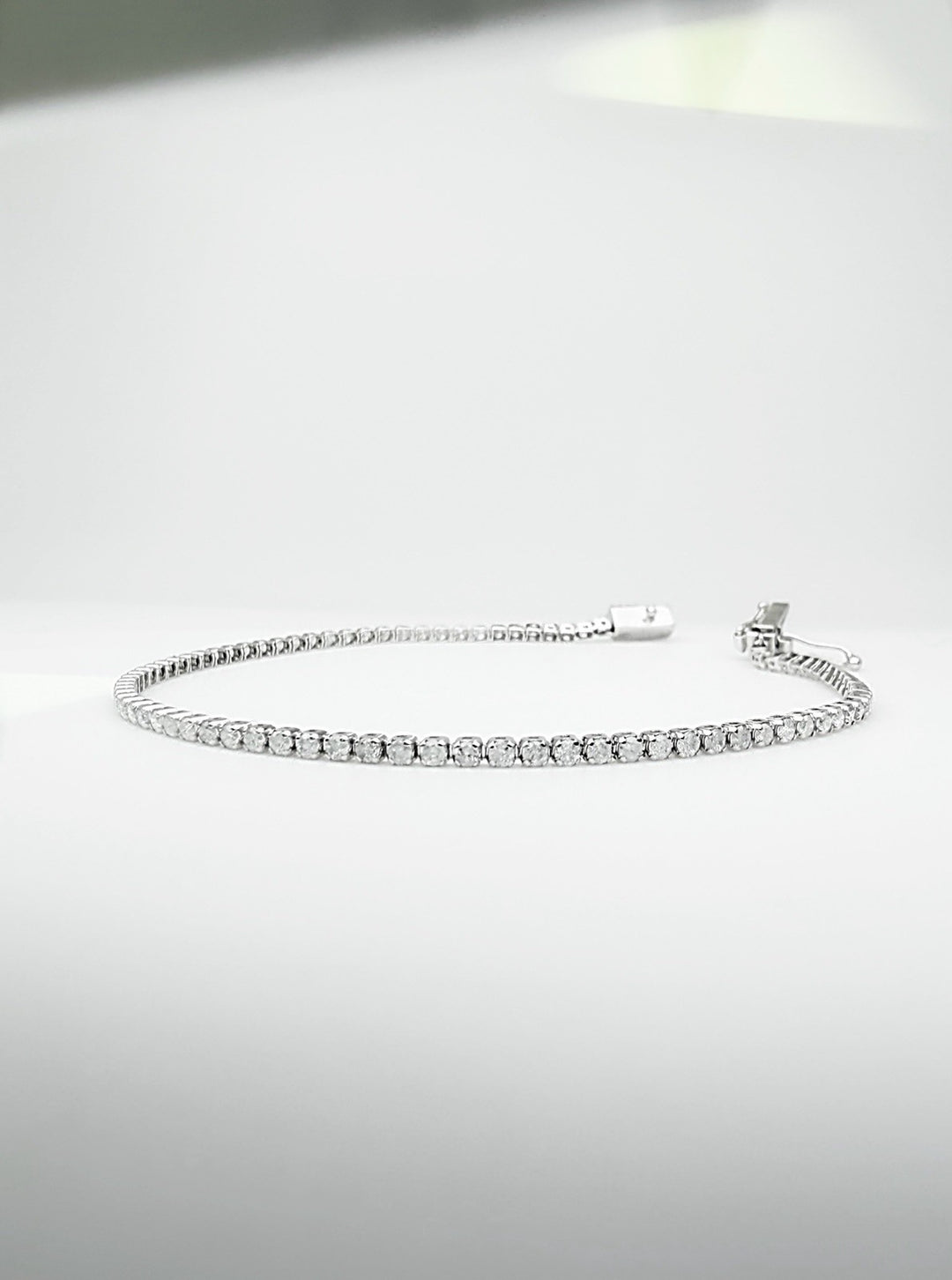 18K Stamped Solid Gold Diamond Tennis Bracelet 1.15  CT VS size 7.5 Dainty2