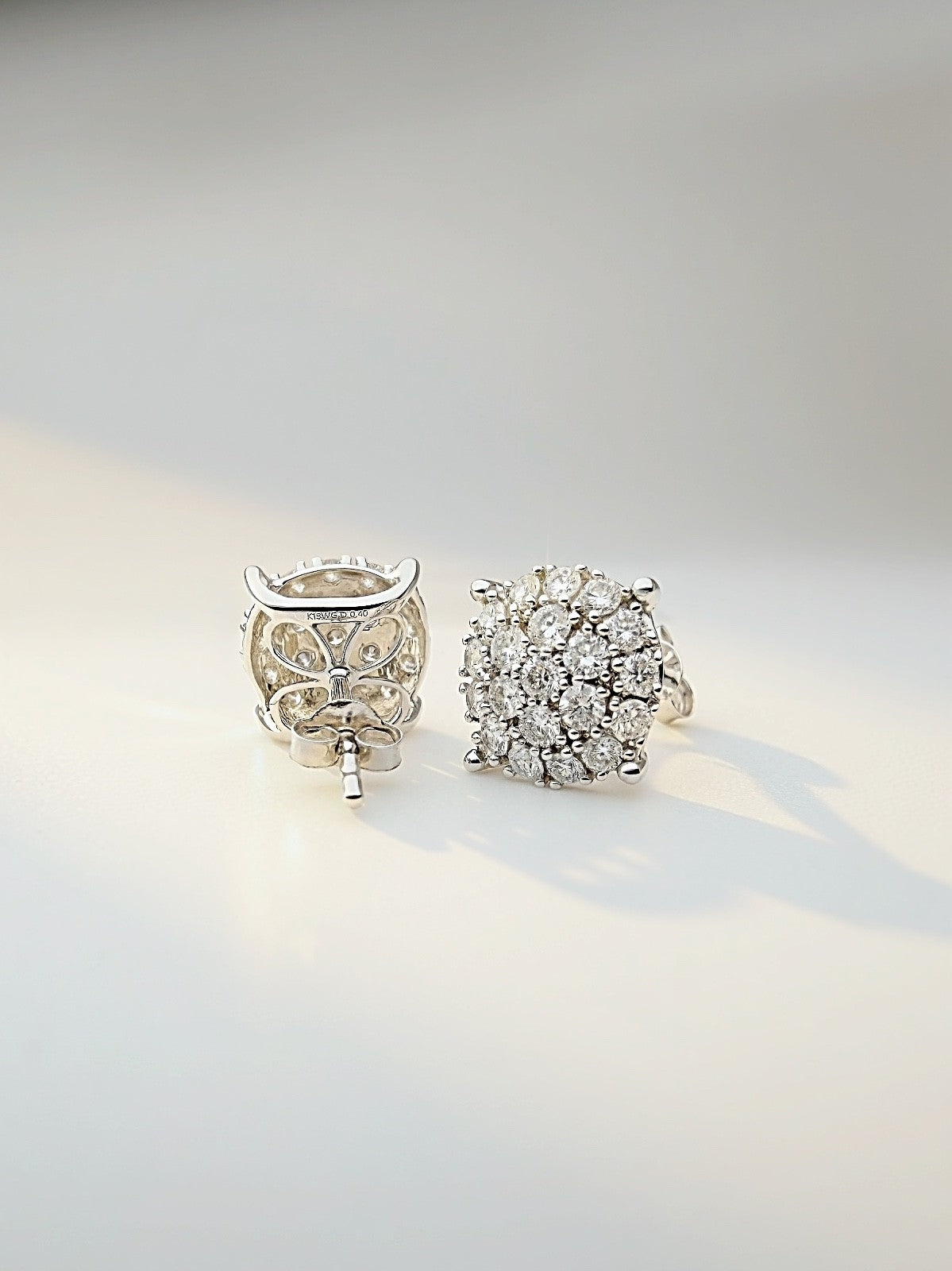 18K Solid Gold  Natural Diamond Cluster Stud Earrings 0.80ct0