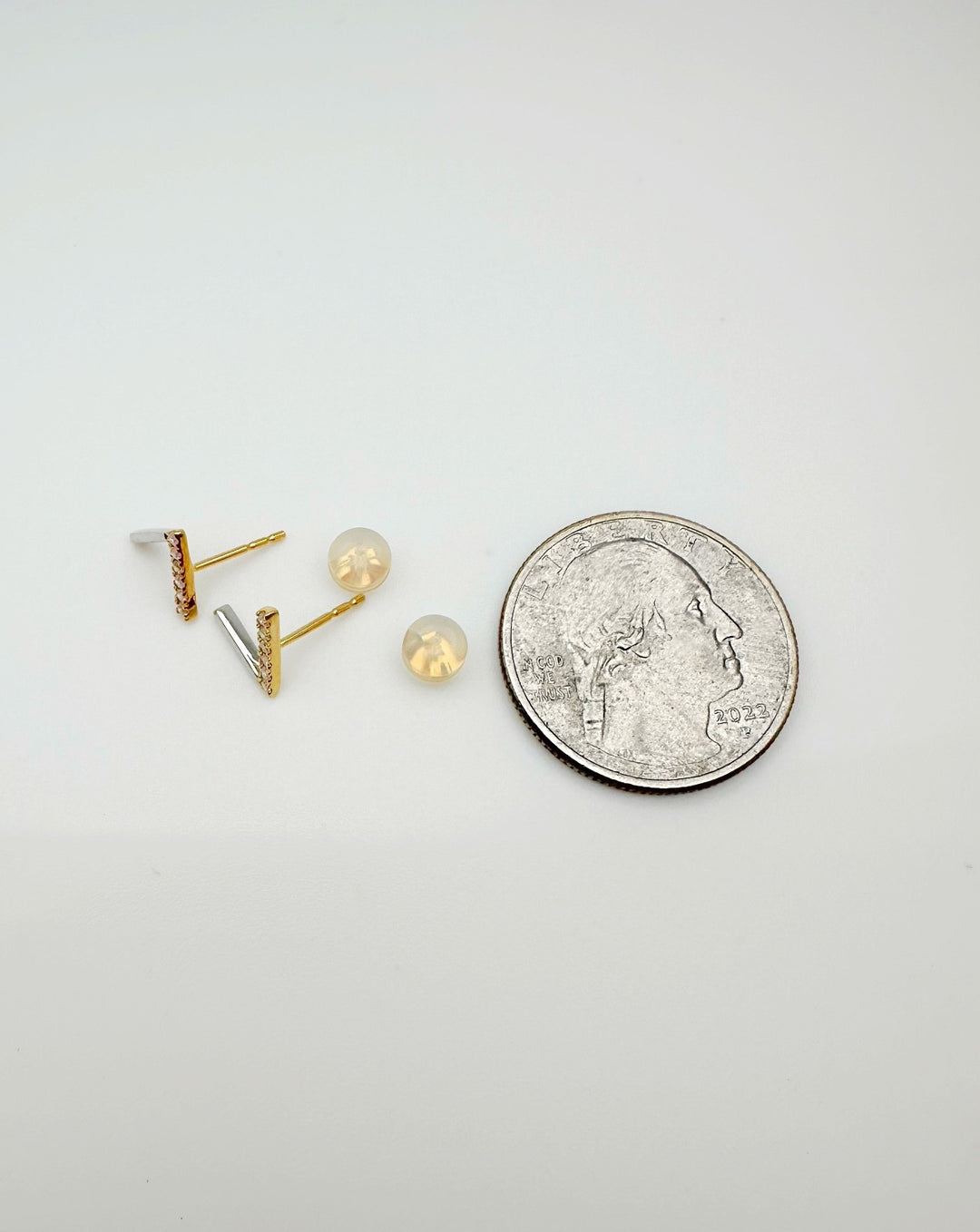 18K Solid Gold  Natural Diamond V Earrings 0.10ct Minimalist Dainty Gift4