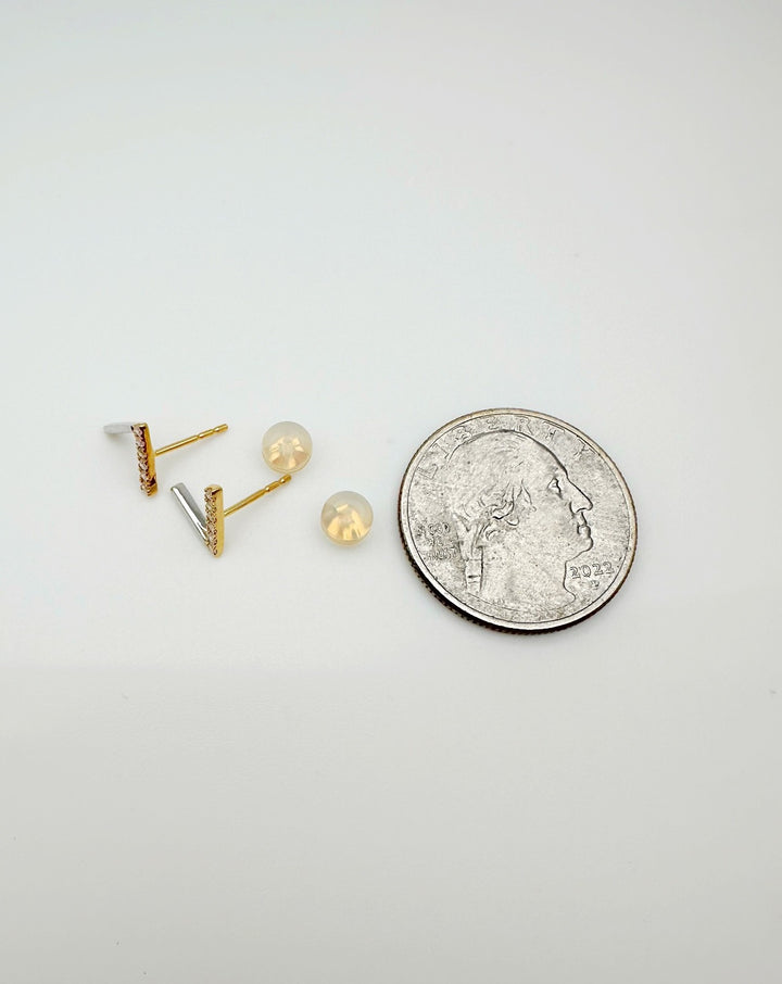 18K Solid Gold  Natural Diamond V Earrings 0.10ct Minimalist Dainty Gift4