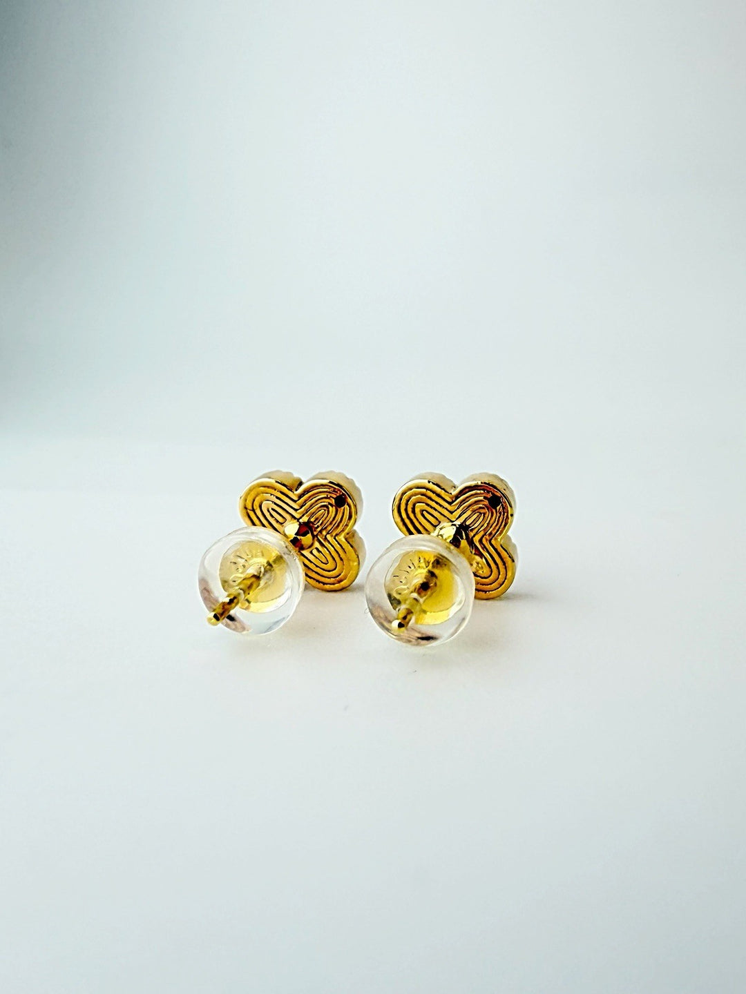 18K Solid Gold Clover Flower Stud Earrings | Minimalist Everyday Jewelry5