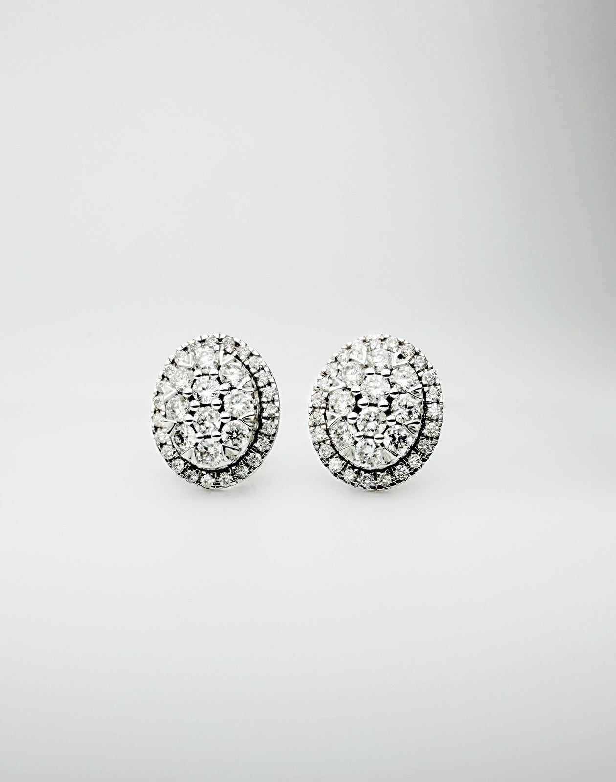 18K stamped Solid Gold  Natural Diamond Cluster Stud Oval Shaped Earrings 1.1CT2