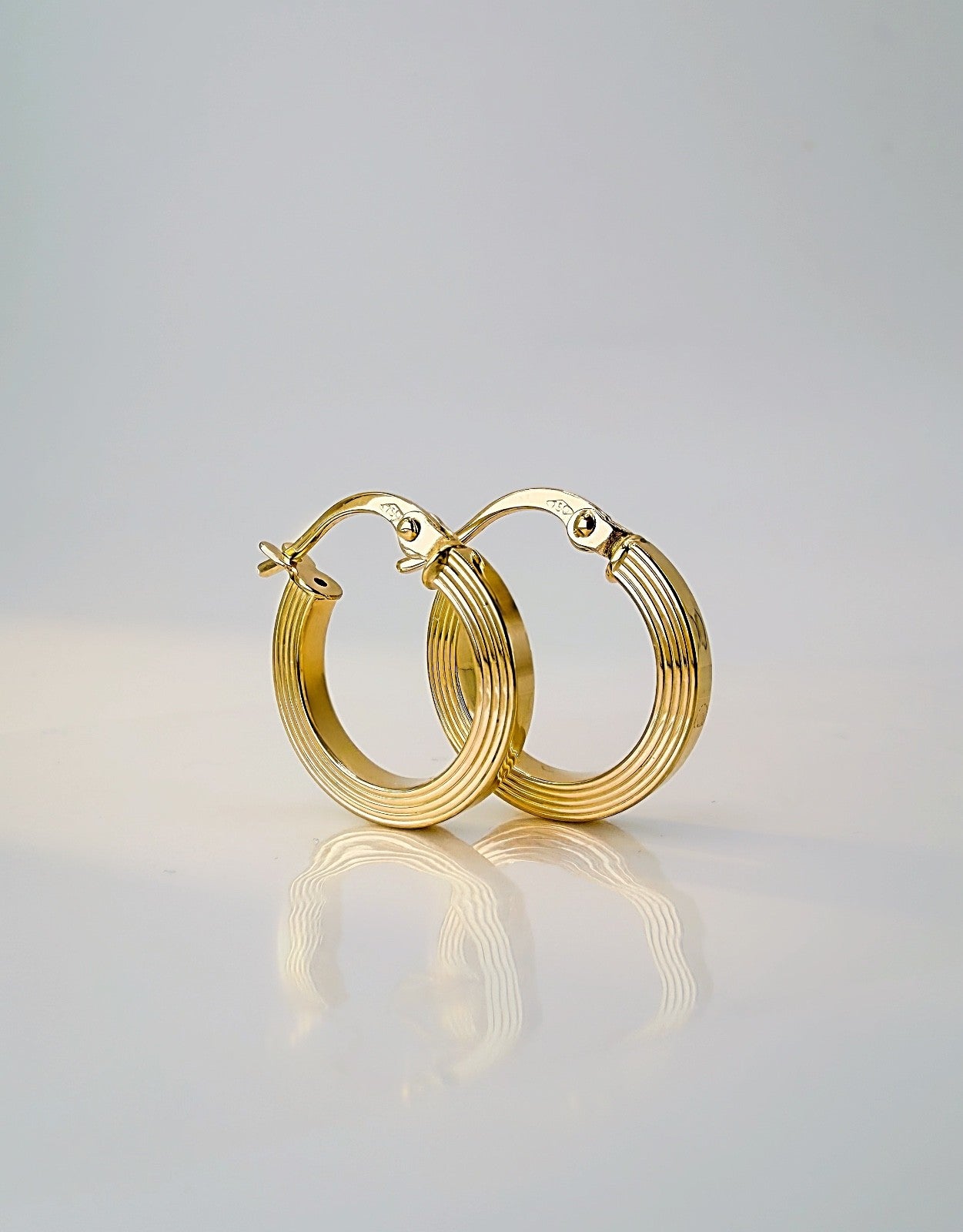 18K Solid Gold Hoop Earrings line Hoops 14mm Minimalist Everyday Gold Jewelry1