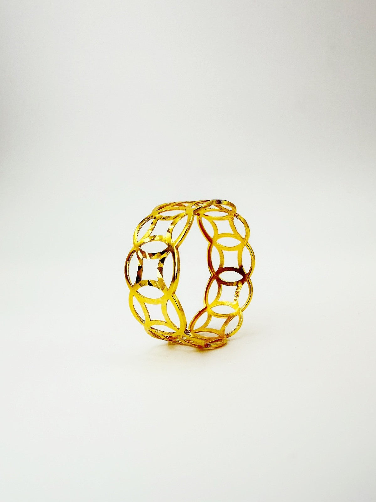 18K Solid Gold Ring Money Catcher  Ring size 6.5  lightweight stackable0