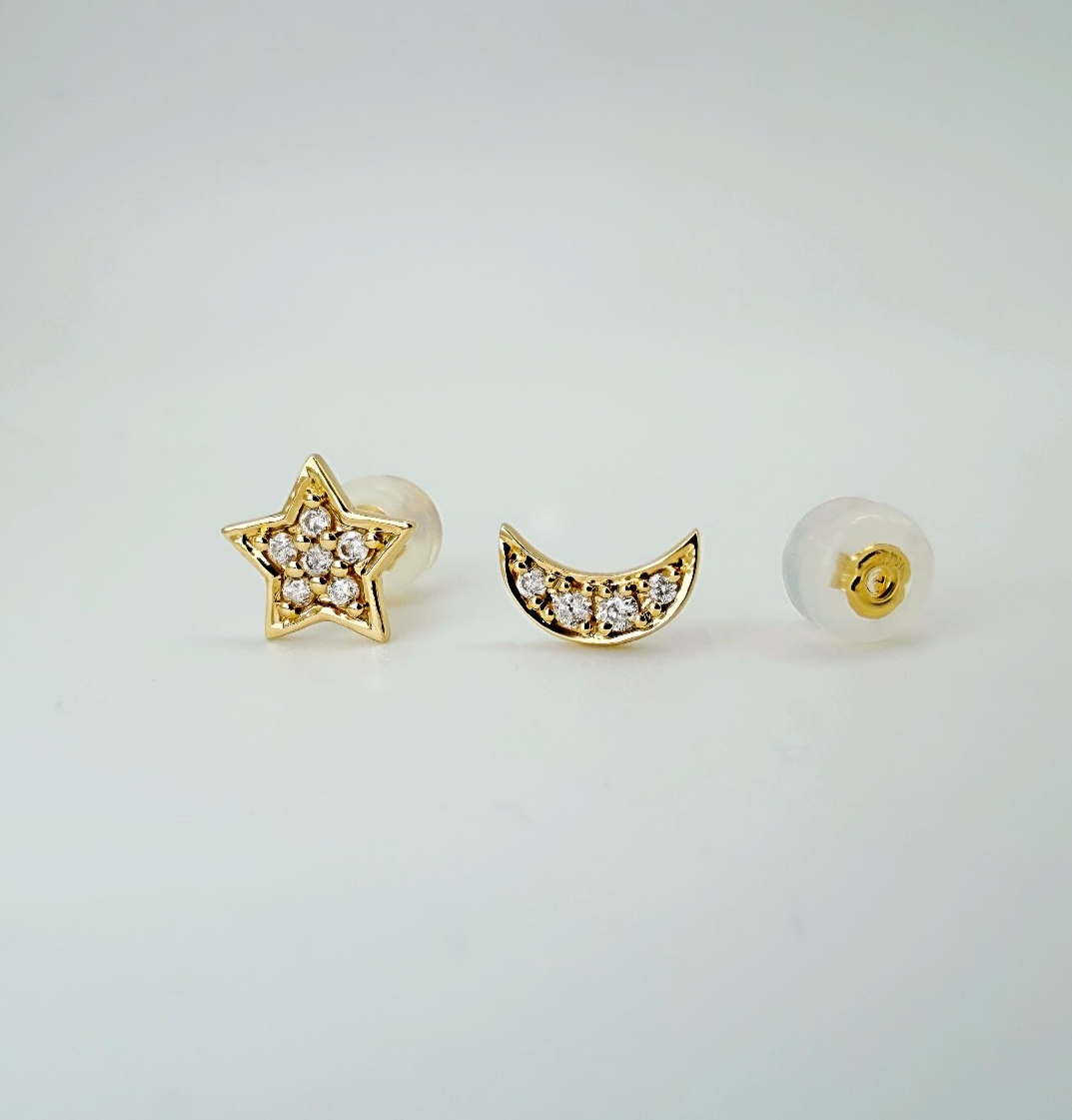 18K Solid Gold Moon and Star Diamond Stud Earrings | Natural VS Diamonds1