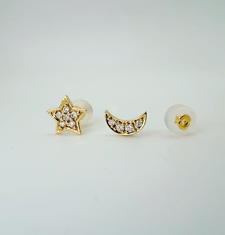 18K Solid Gold Moon and Star Diamond Stud Earrings | Natural VS Diamonds1