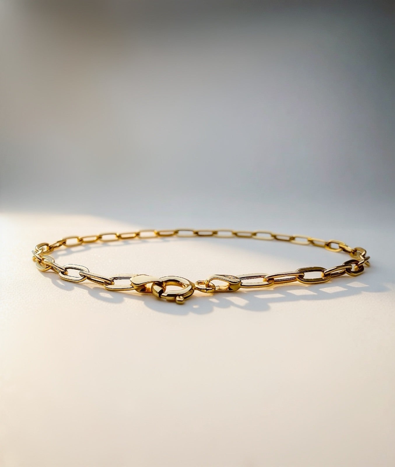 18K Solid Gold Paperclip Bracelet Size 7.5" | 5.2 x 2.9mm1