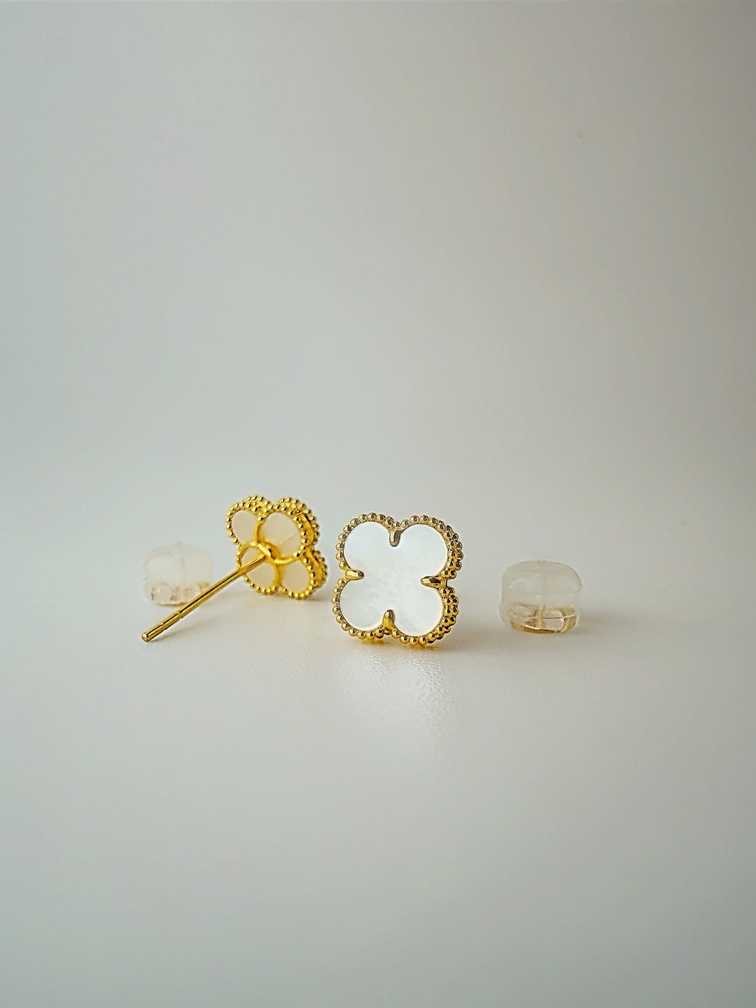 The White Floral Pearl Studs