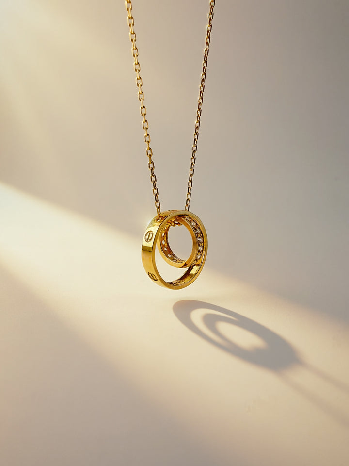 The Interlocking Necklace
