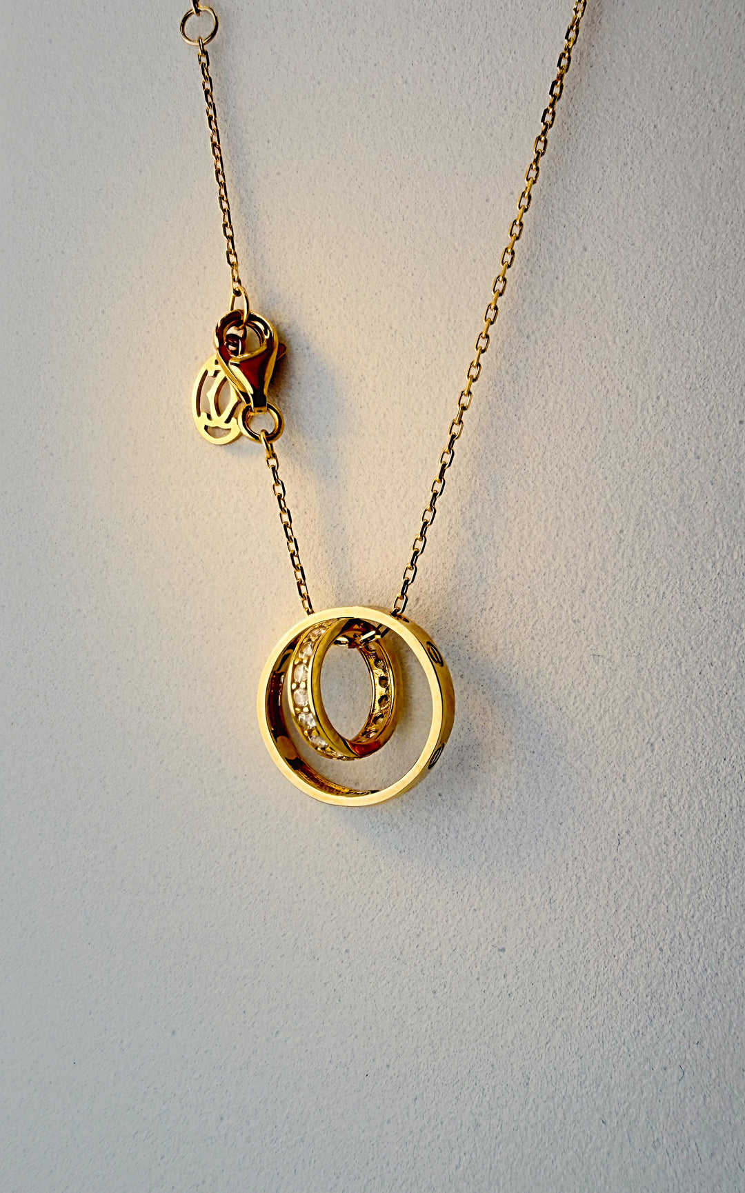 The Interlocking Necklace