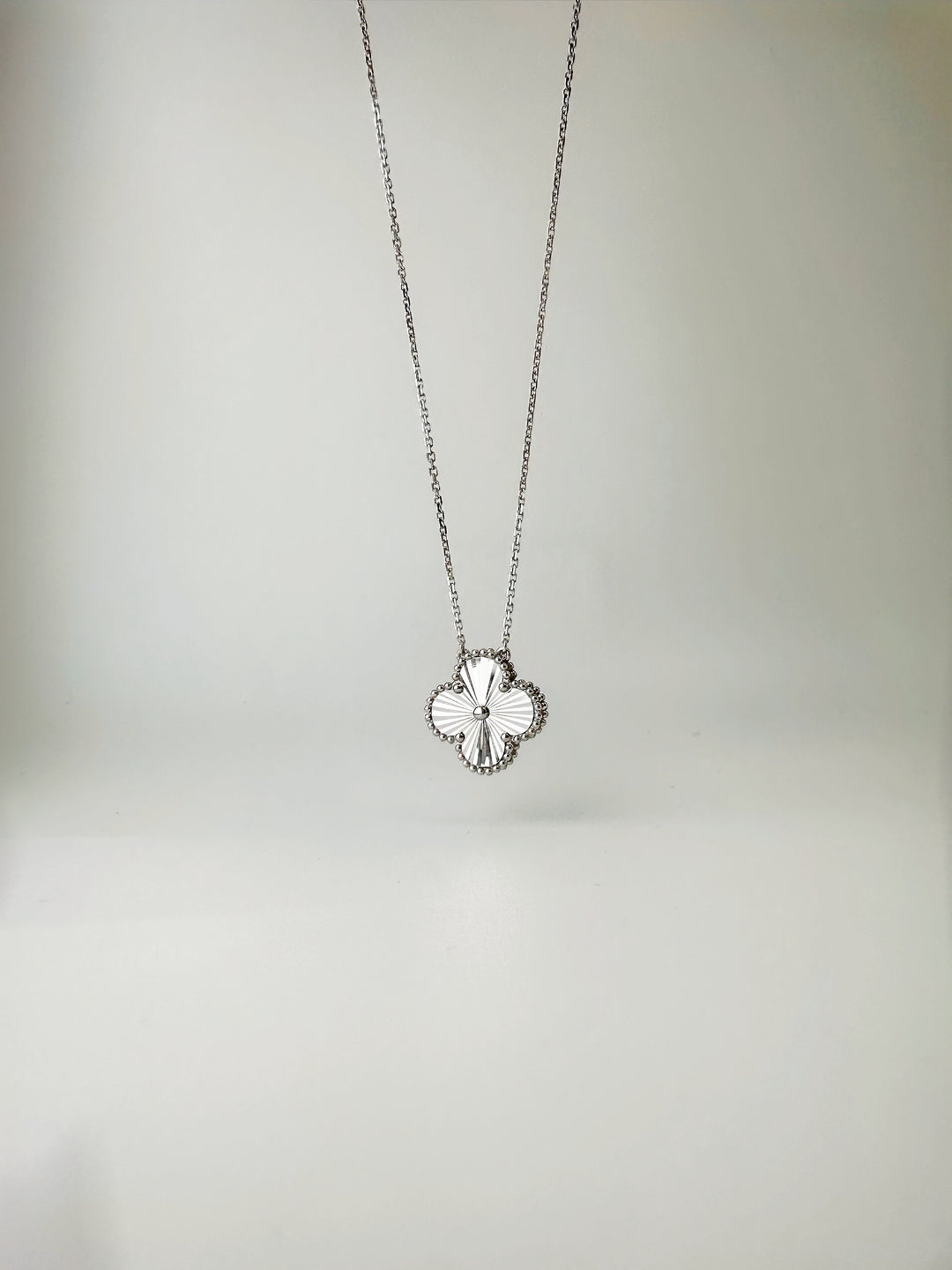 The Floral Necklace