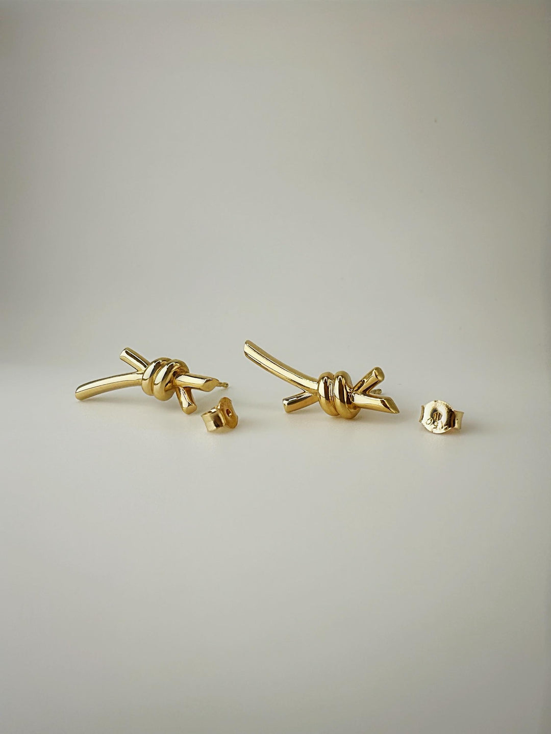 18K Solid Gold 23 mm Knot Earrings: Statement Earrings
